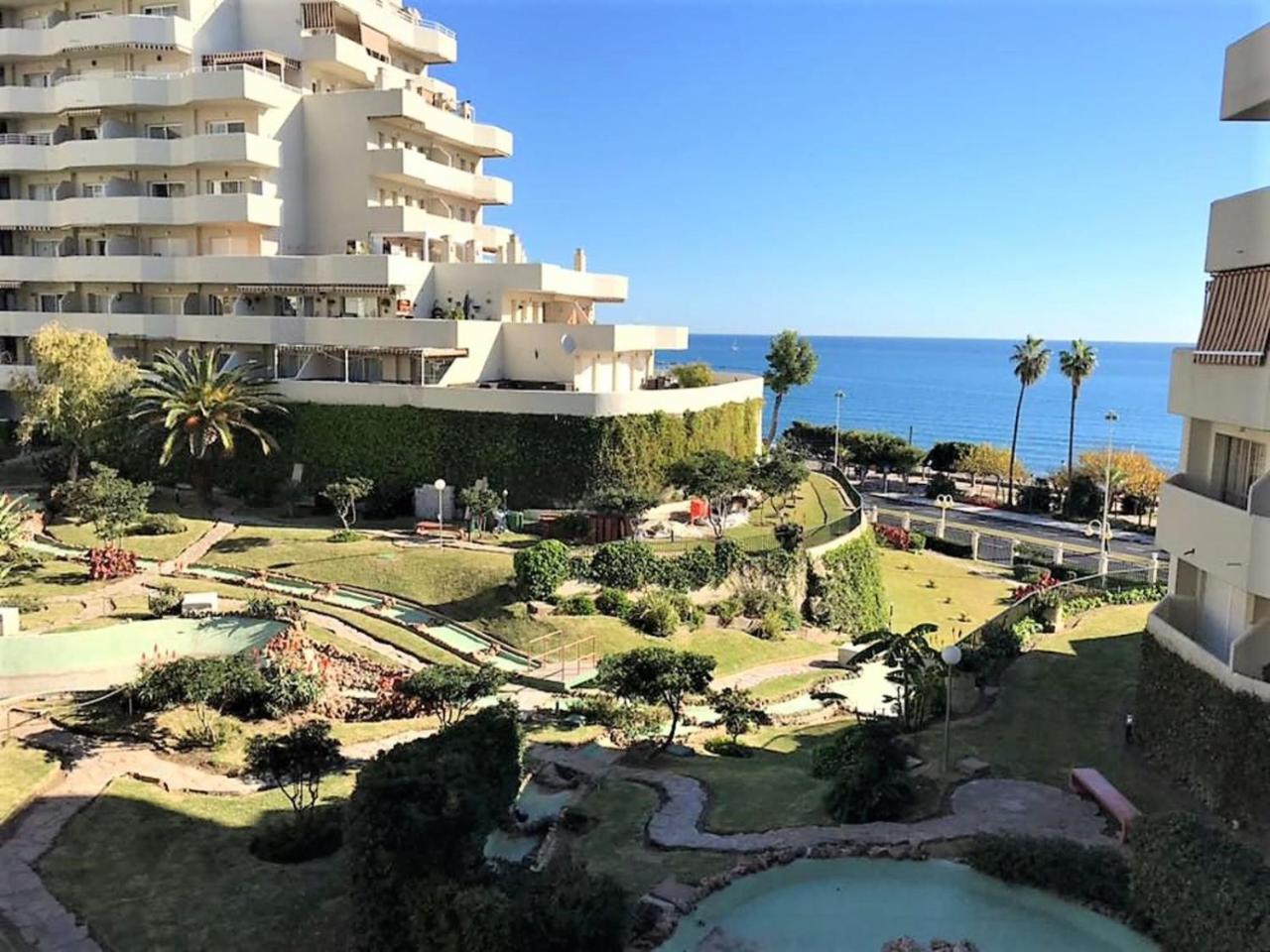 "Vive Benal Beach" Estudios Con Vistas Al Parque Acuatico Benalmádena Εξωτερικό φωτογραφία